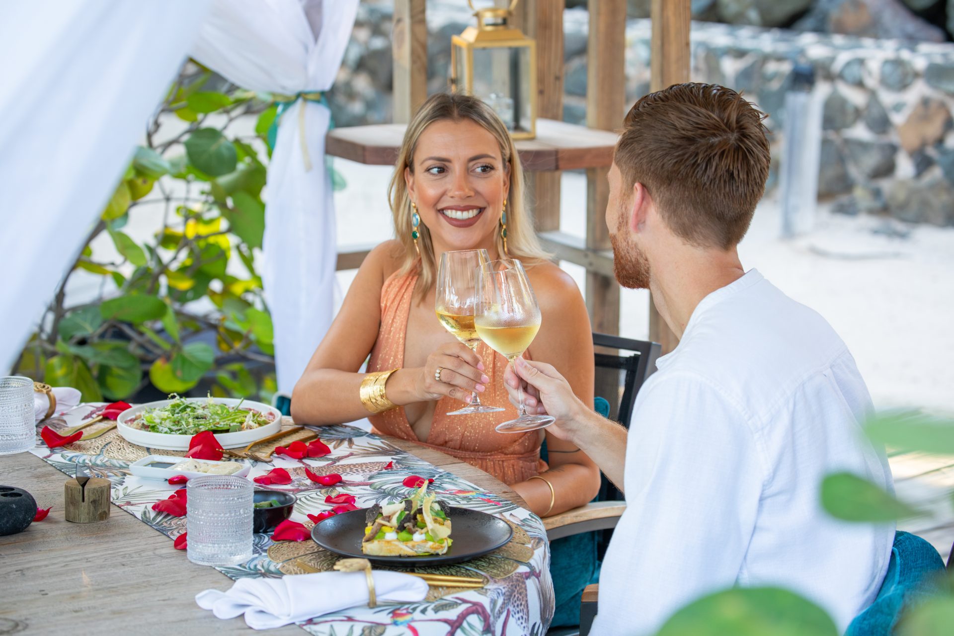 Romantic lunch at Baoase Luxury Resort