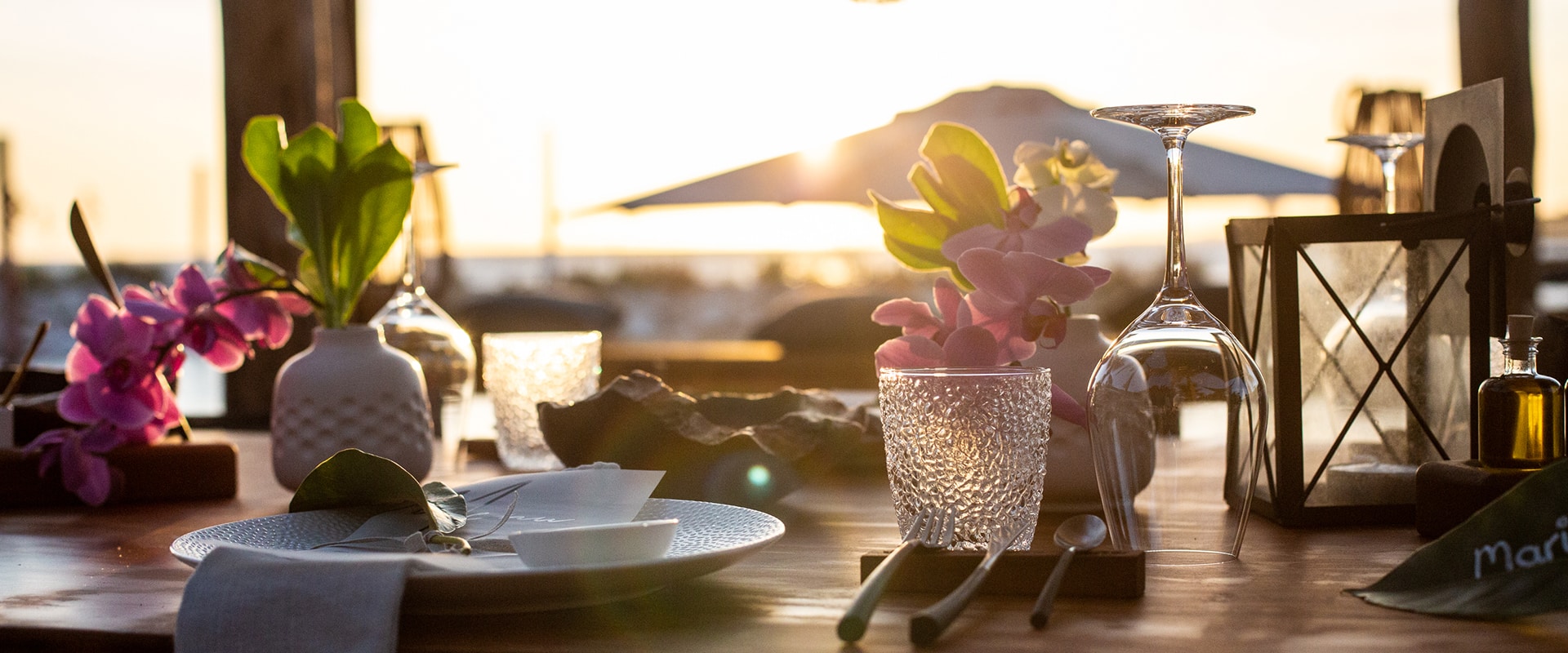 breakfast table
