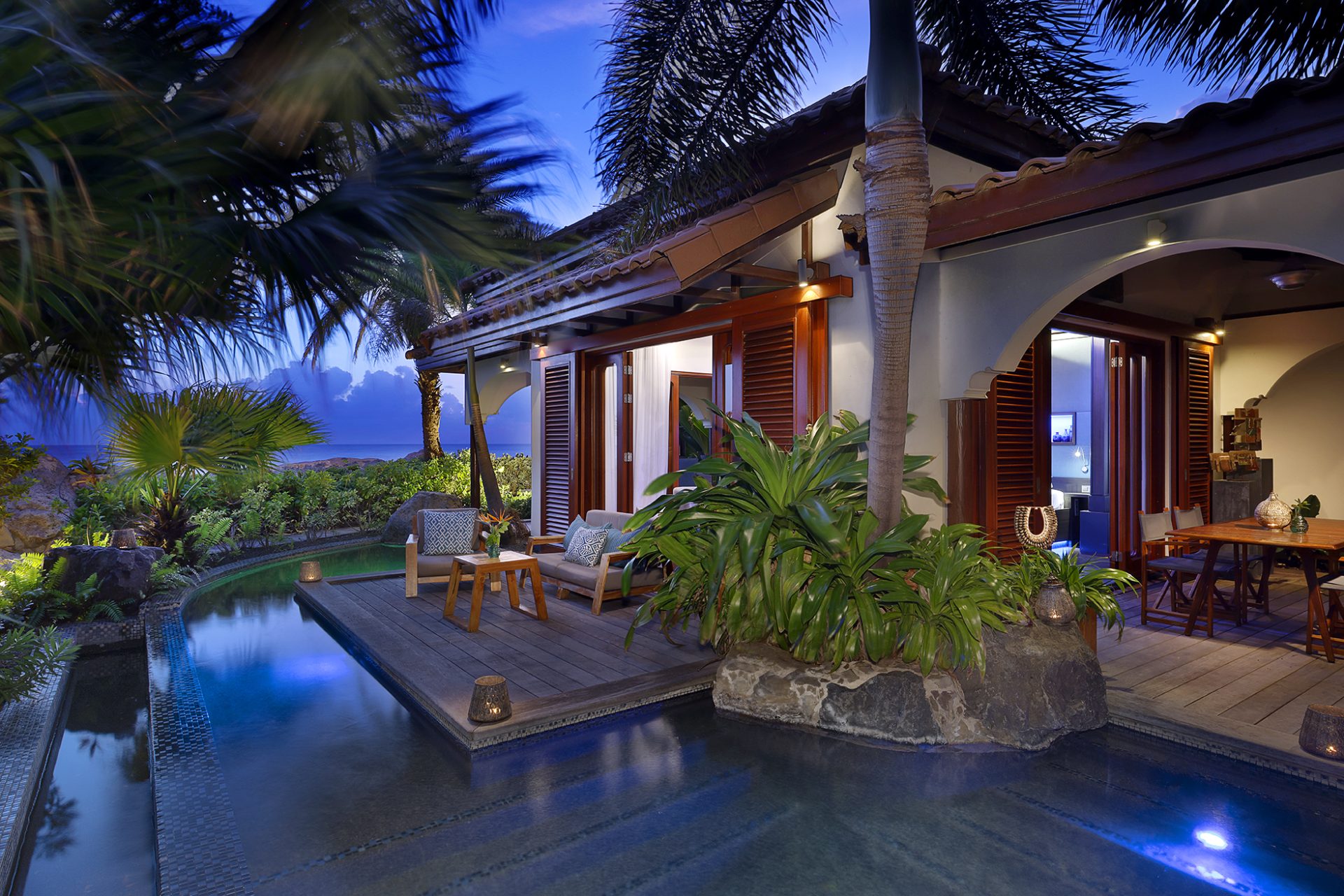 Luxurious accommodation with private pool surrounding the accommodation