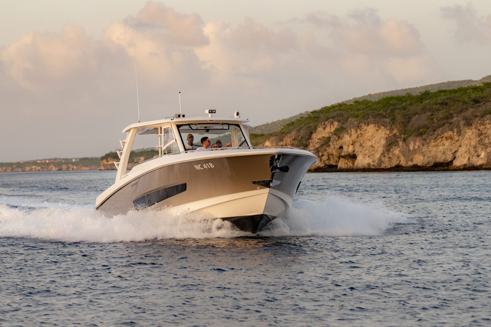 private yachte