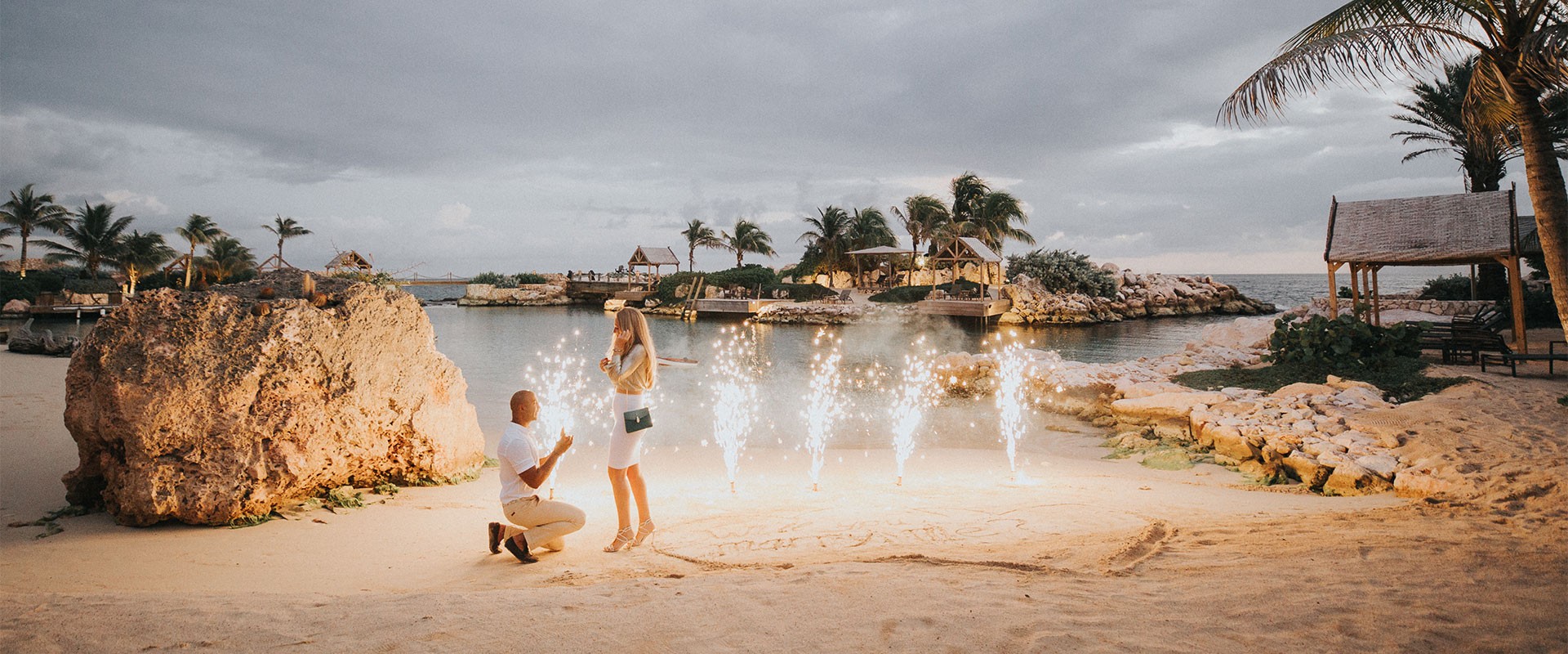 proposal by the beach