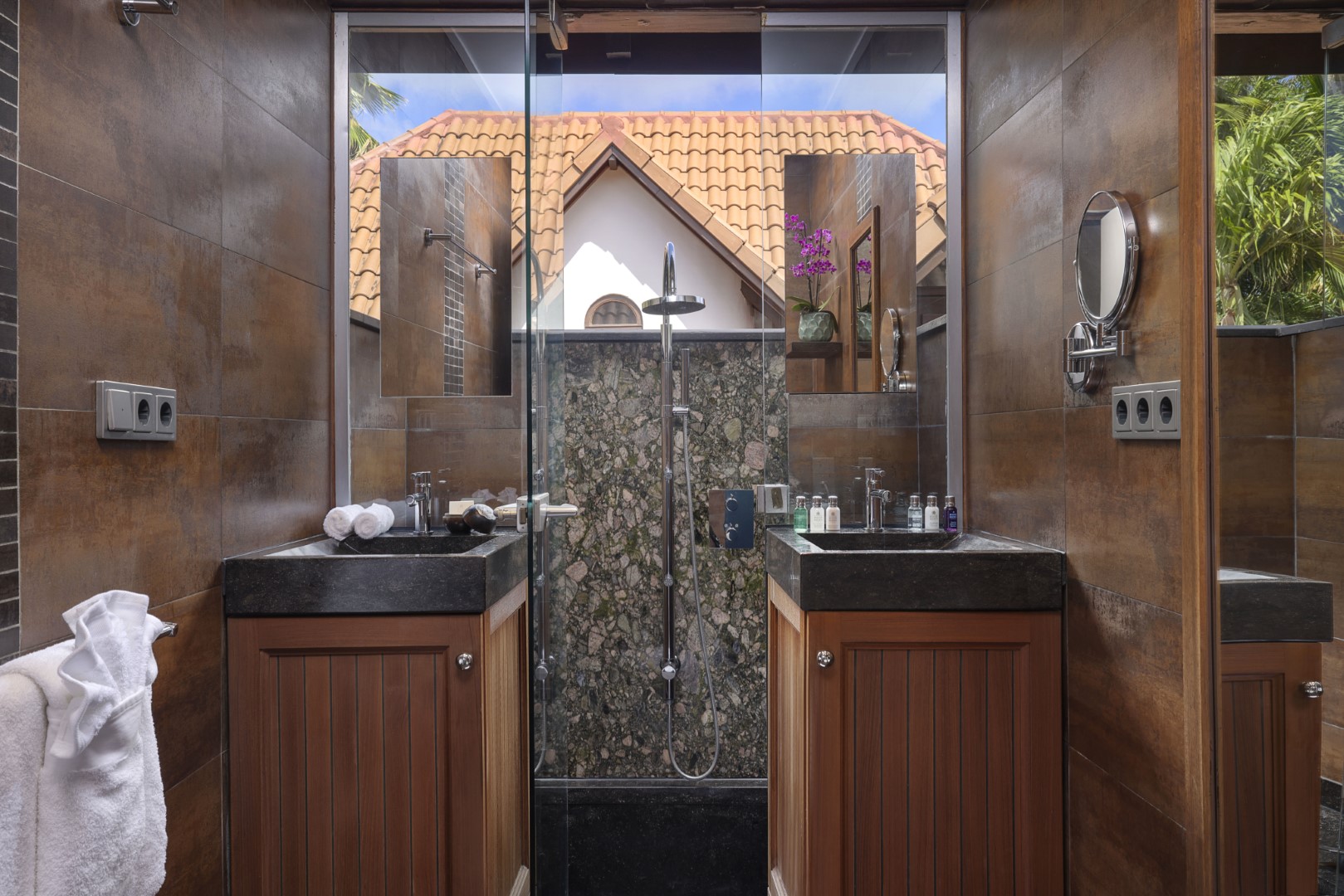twin bathroom